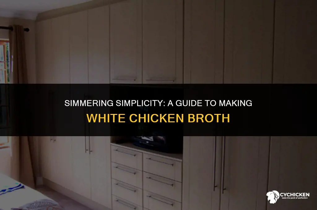 how to make white chicken broth