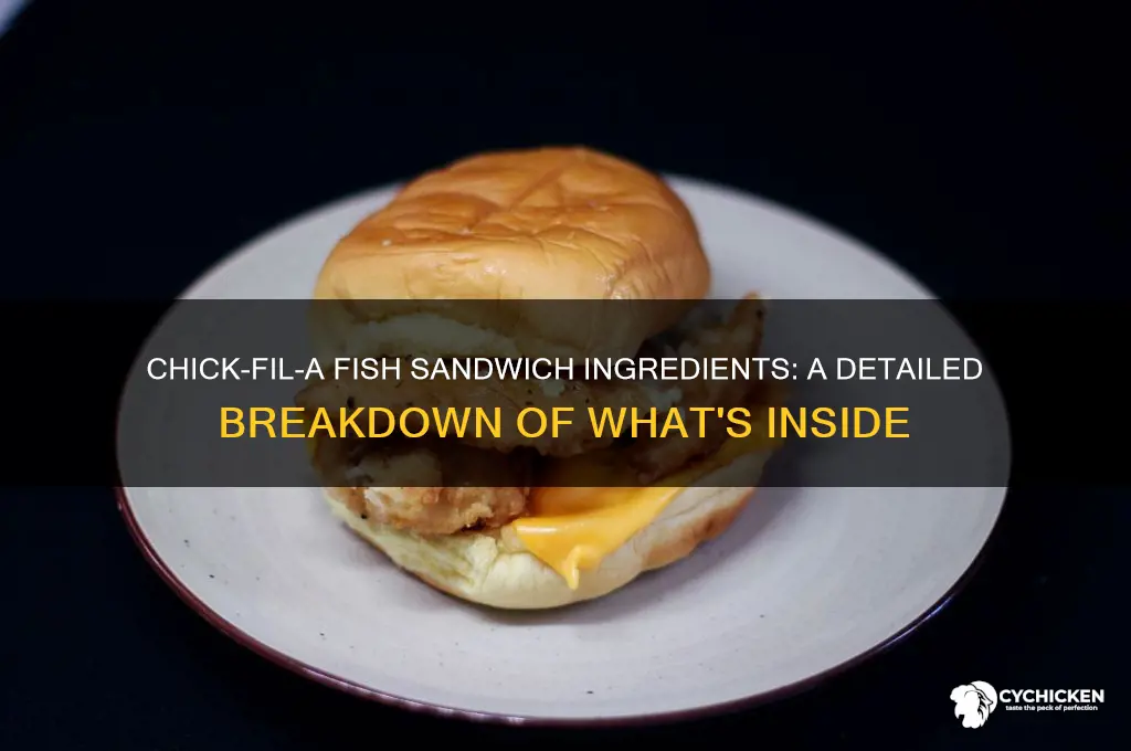 what comes on the chick fil a fish sandwich