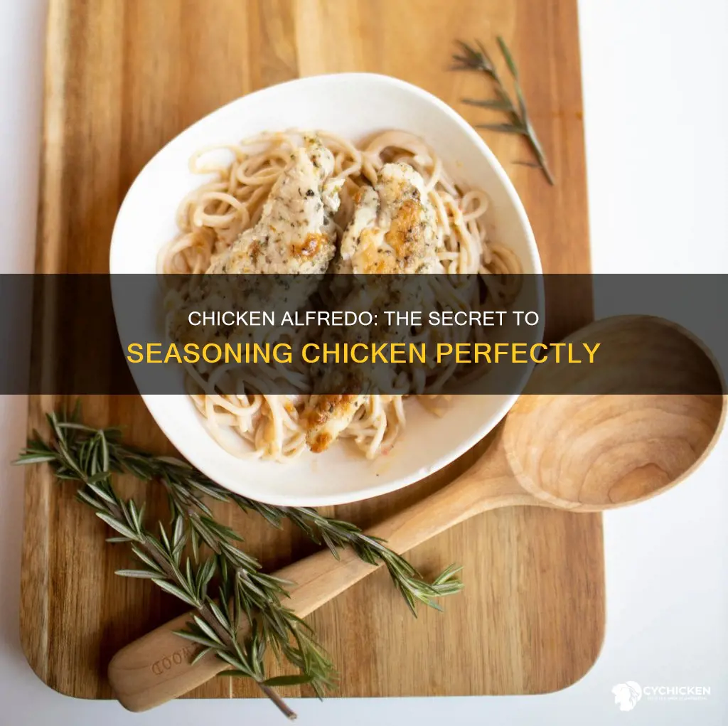 what do i season chicken with for chicken alfredo