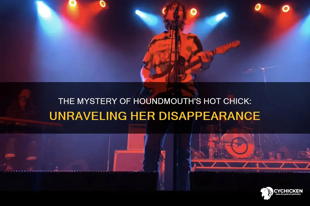 what happened to the hot chick in houndmouth