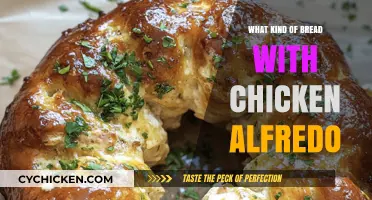 Perfect Pairings: Best Breads to Serve with Chicken Alfredo