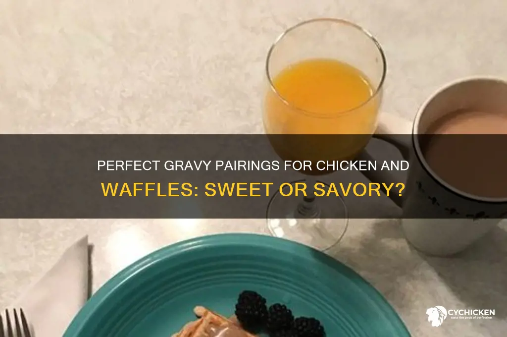 what kind of gravy on chicken and waffles