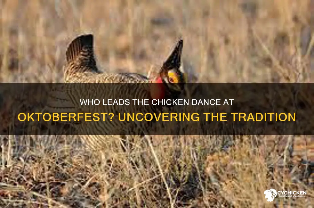 who lead the chicken dance for octobert fest